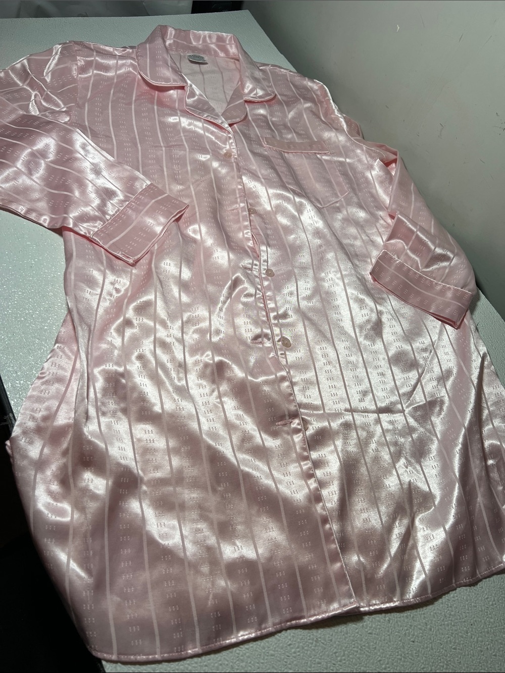 Kathryn Women’s Satin Sleep Shirt - Light Pink Size Large Button Up